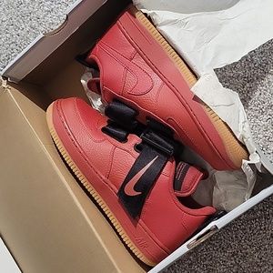 NIKE AIR FORCE 1 UTILITY